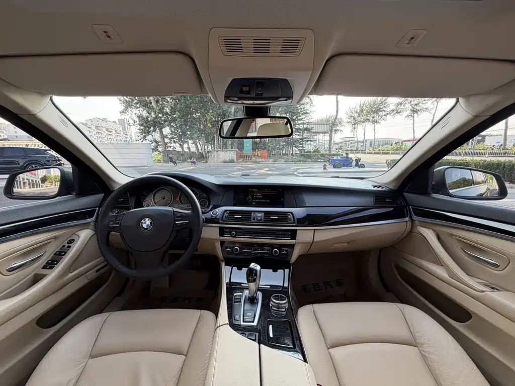 BMW 5 Series 2013 — фото 10