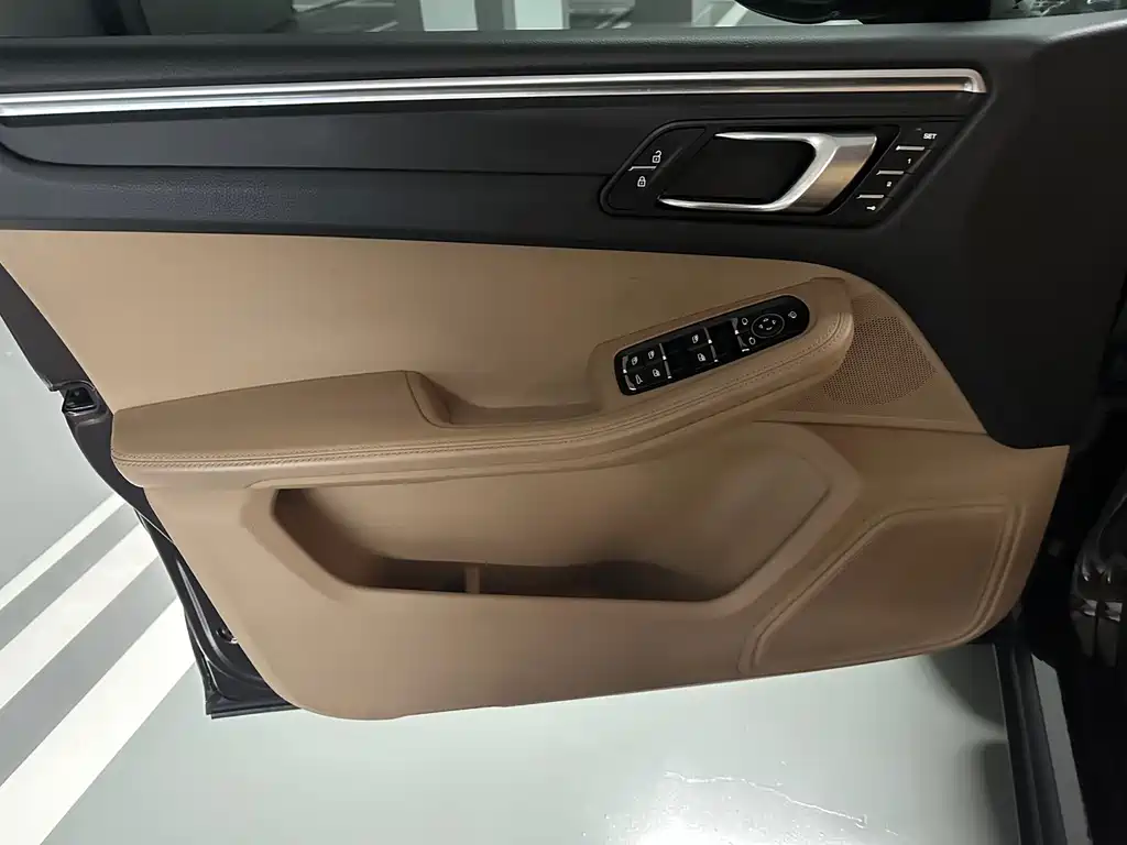 Porsche Macan 2020