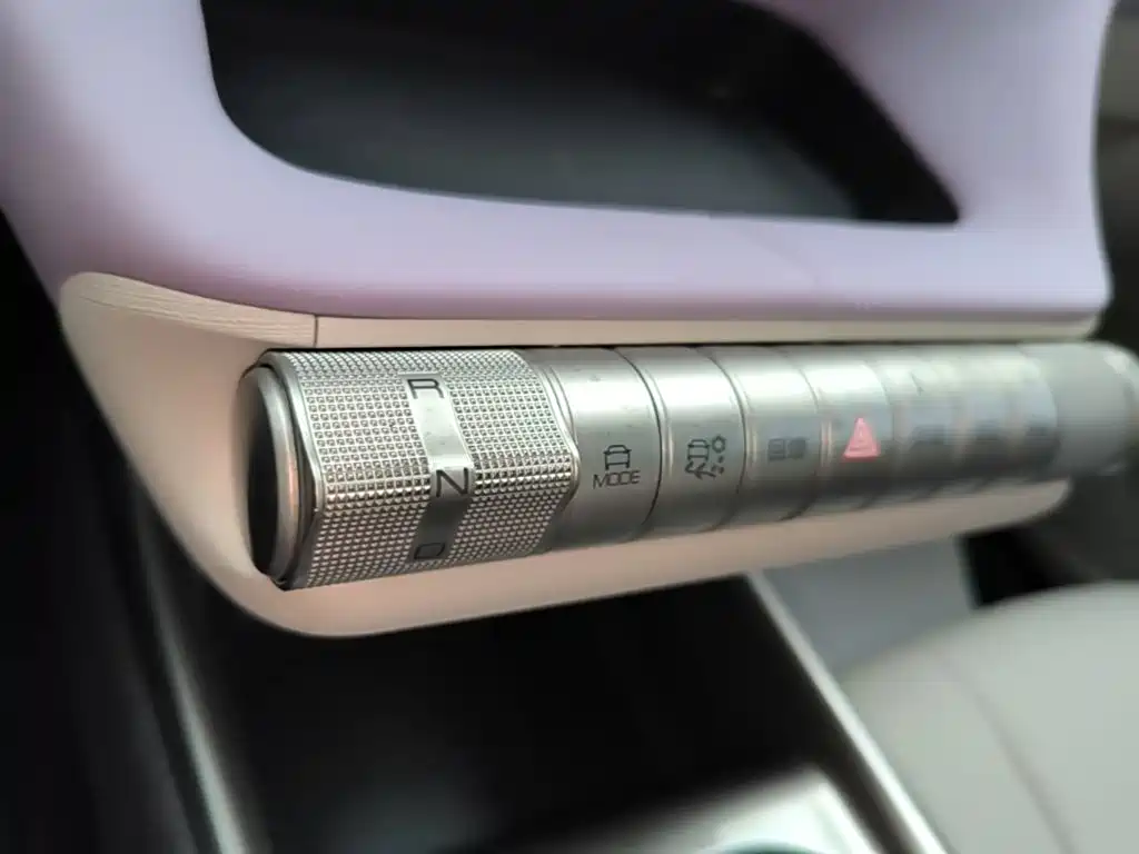 BYD Dolphin 2022 — фото 14