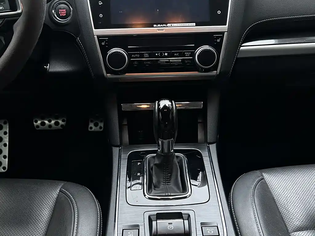 Subaru Legacy 2020 — фото 9