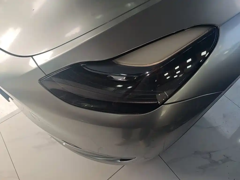 Tesla Model Y 2022 — фото 24