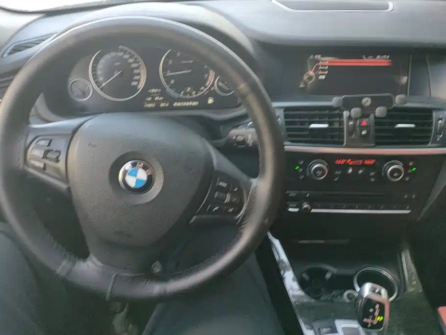 BMW X3 2013 — фото 12