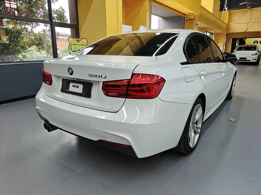 BMW 3 Series 2018