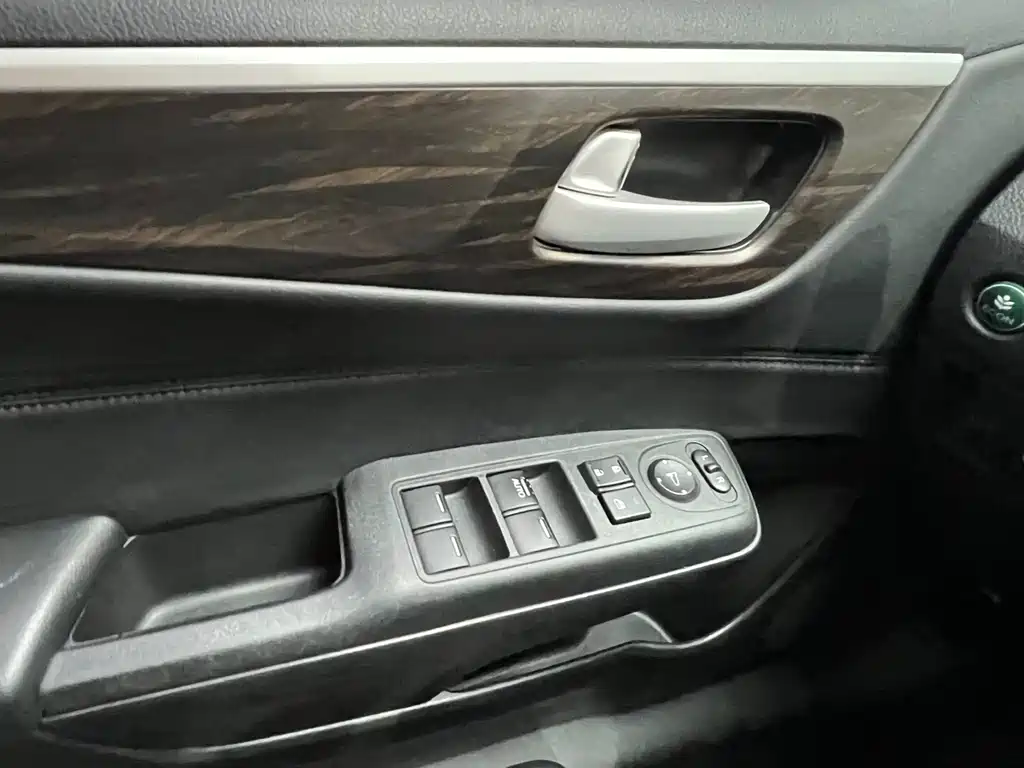 Honda Jade 2017 — фото 14