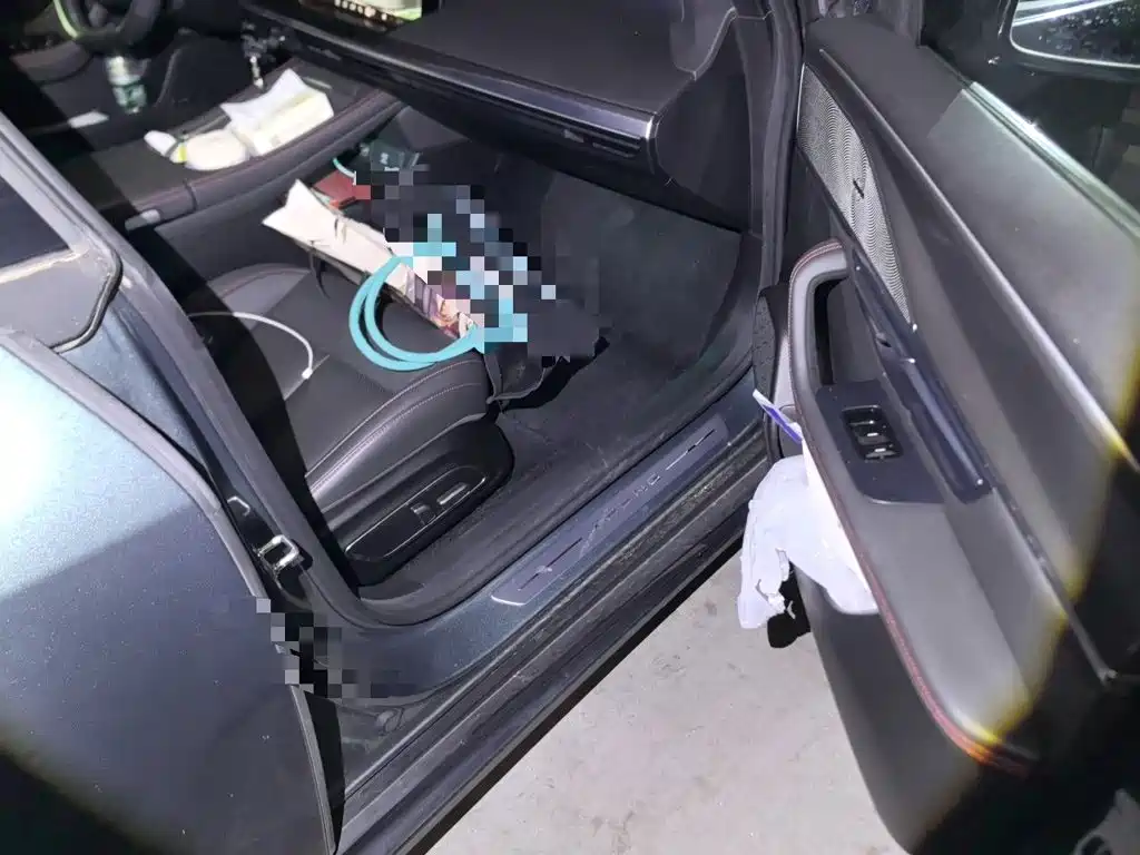 XPeng P7 2023 — фото 18