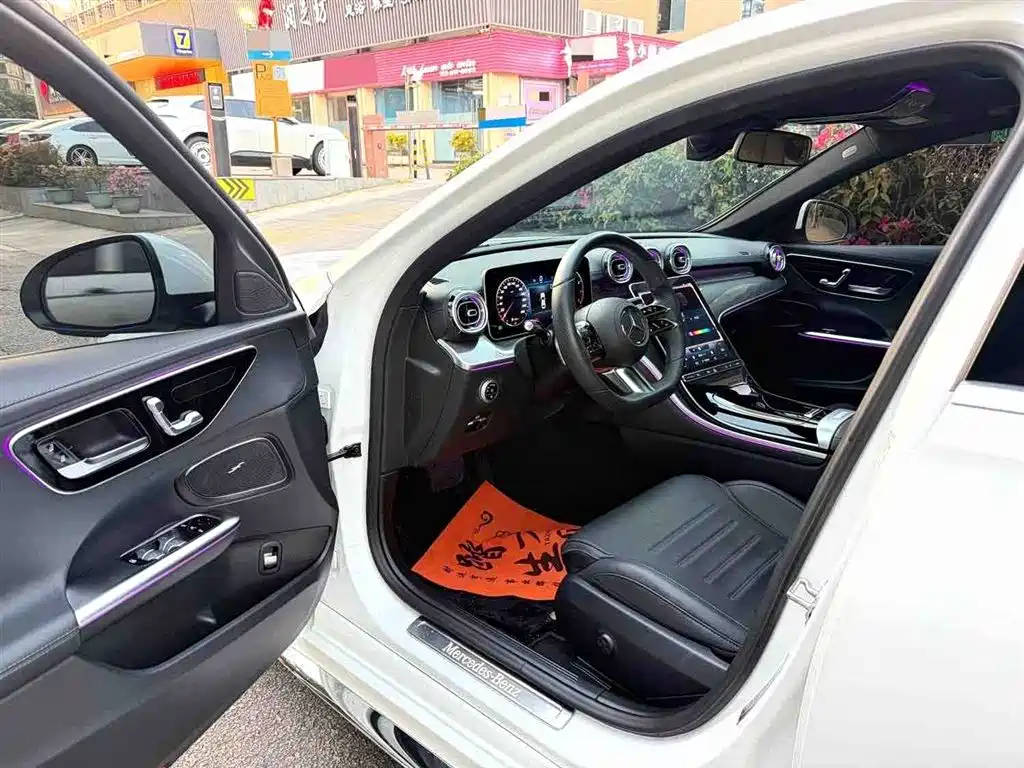 Mercedes-Benz C-Class 2022 — фото 4