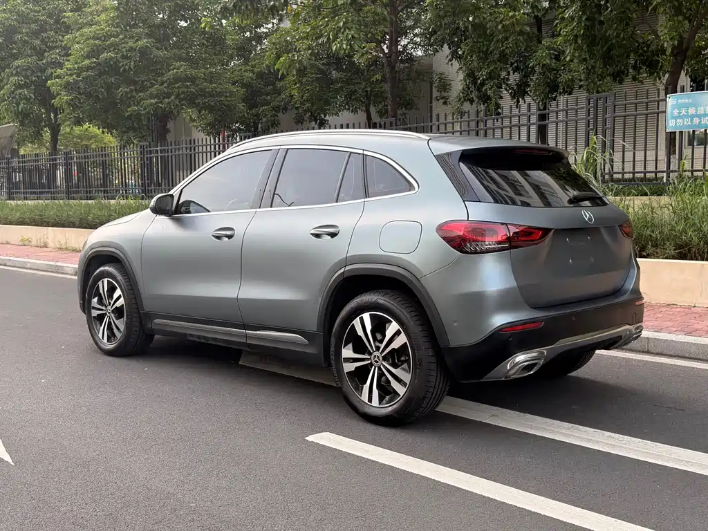 Mercedes-Benz GLA 2021