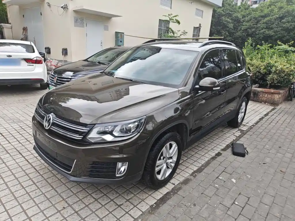 Volkswagen Tiguan 2015 — фото 2