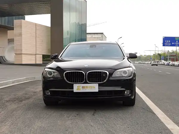 BMW 7 Series 2010