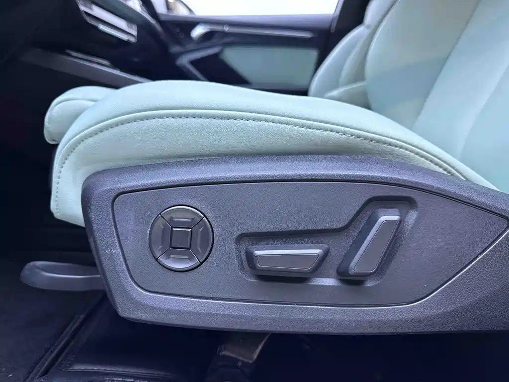 Audi A3 2022 — фото 18