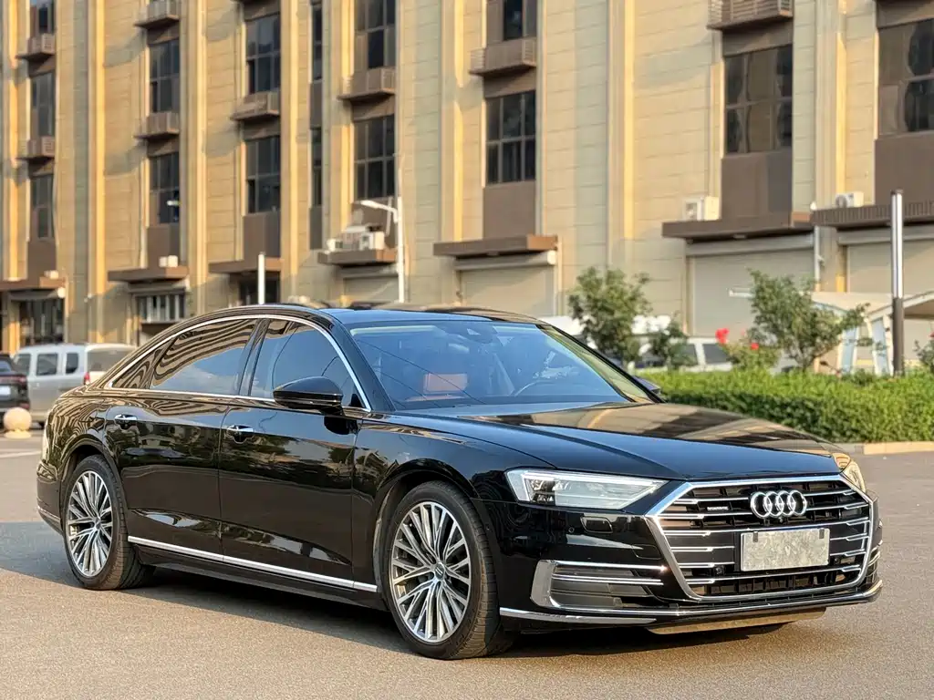 Audi A8 2019 — фото 3