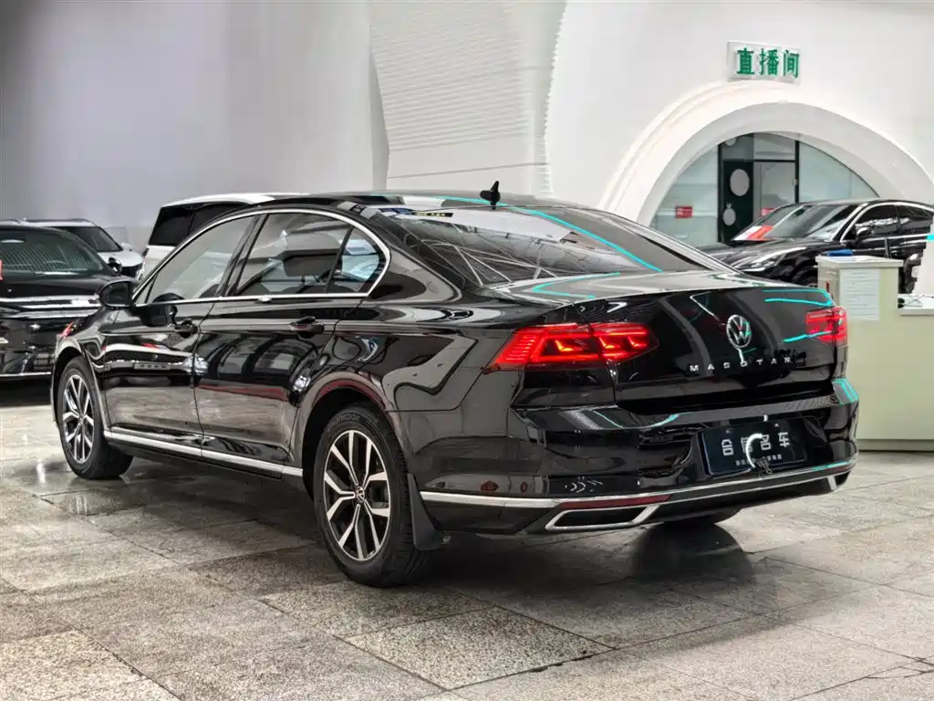 Volkswagen Magotan 2021