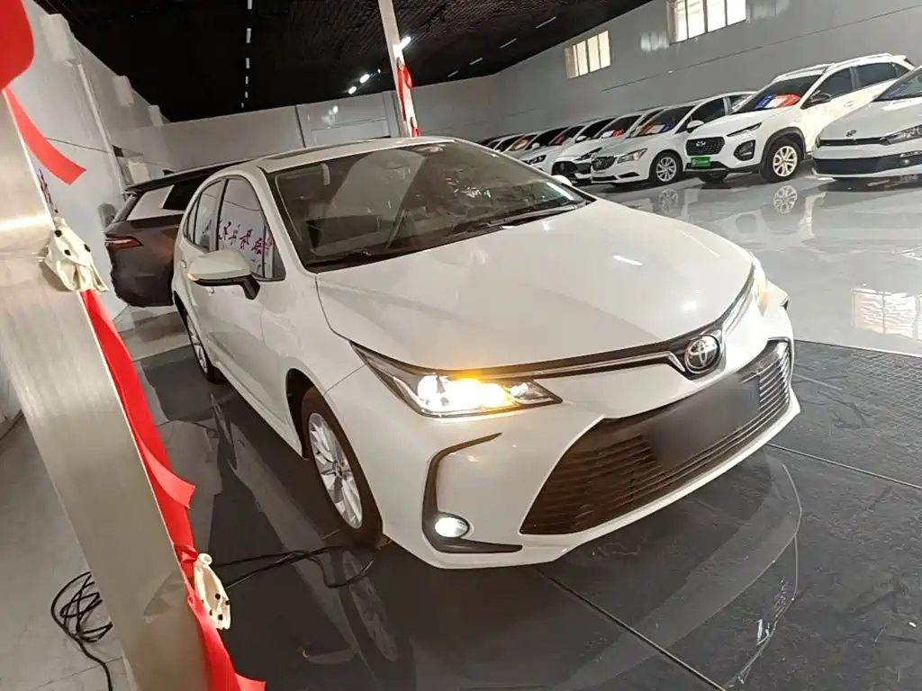 Toyota Corolla 2021 — фото 4