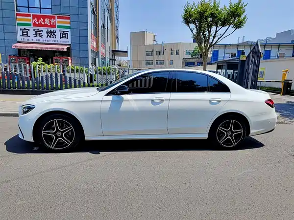 Mercedes-Benz E-Class 2023
