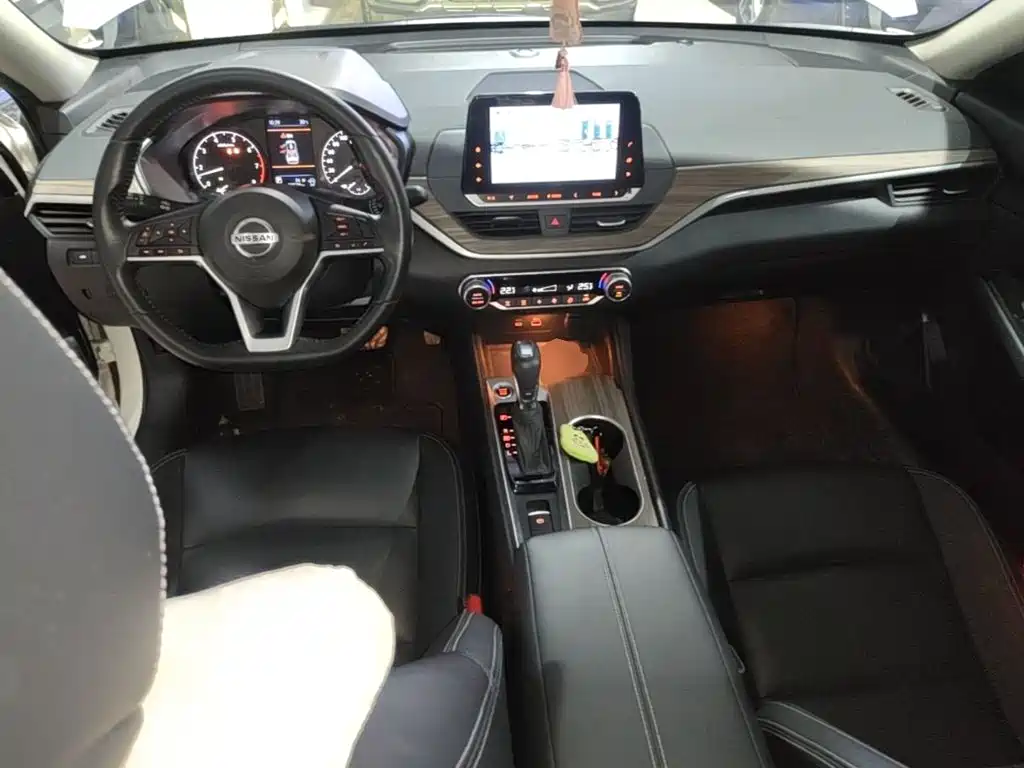 Nissan Teana 2022 — фото 10