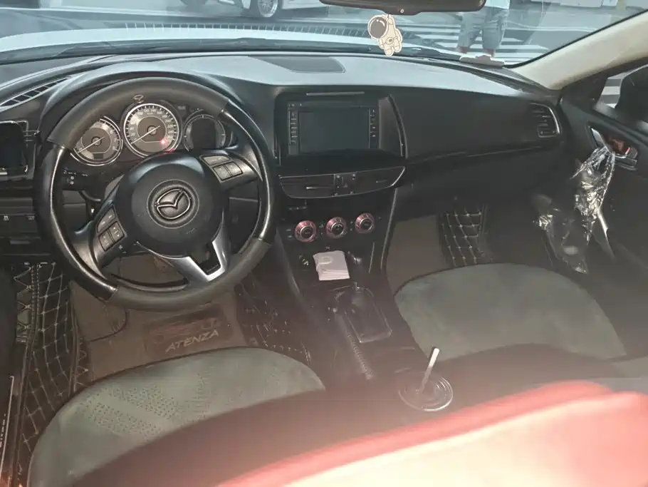 Mazda Atenza 2015 — фото 12