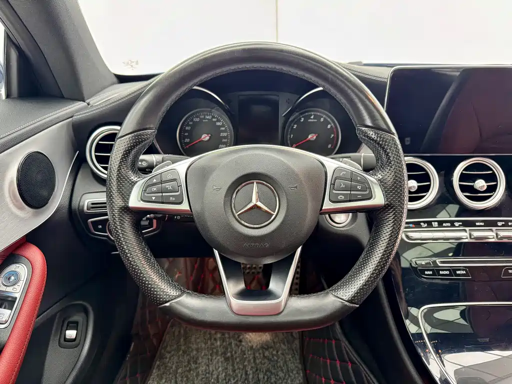 Mercedes-Benz C-Class 2017 — фото 14