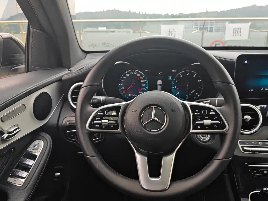 Mercedes-Benz GLC Coupe 2022 — фото 12