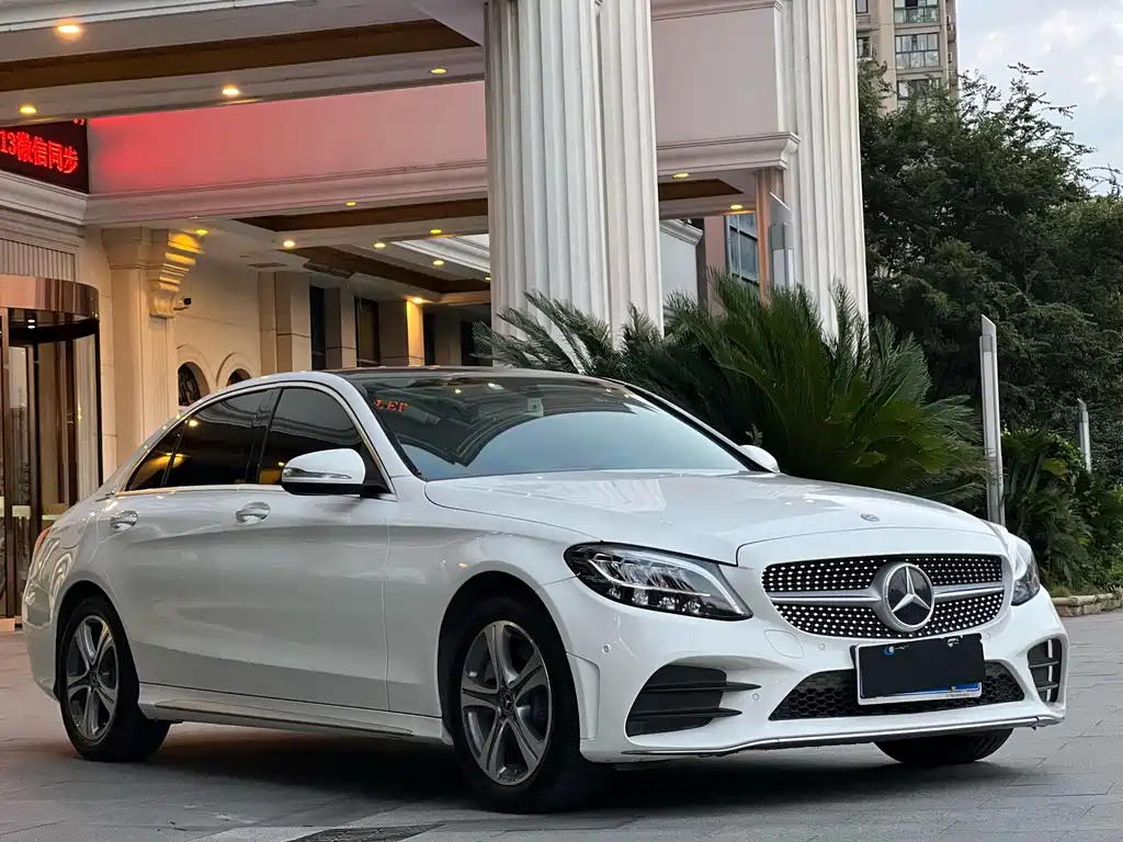 Mercedes-Benz C-Class 2019 — фото 3