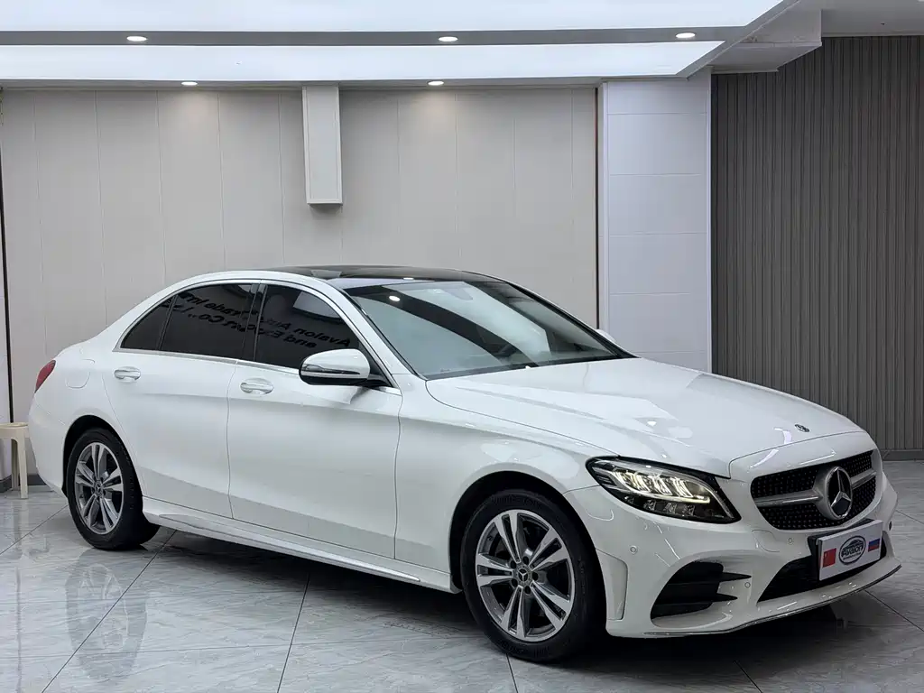 Mercedes-Benz C-Class 2021