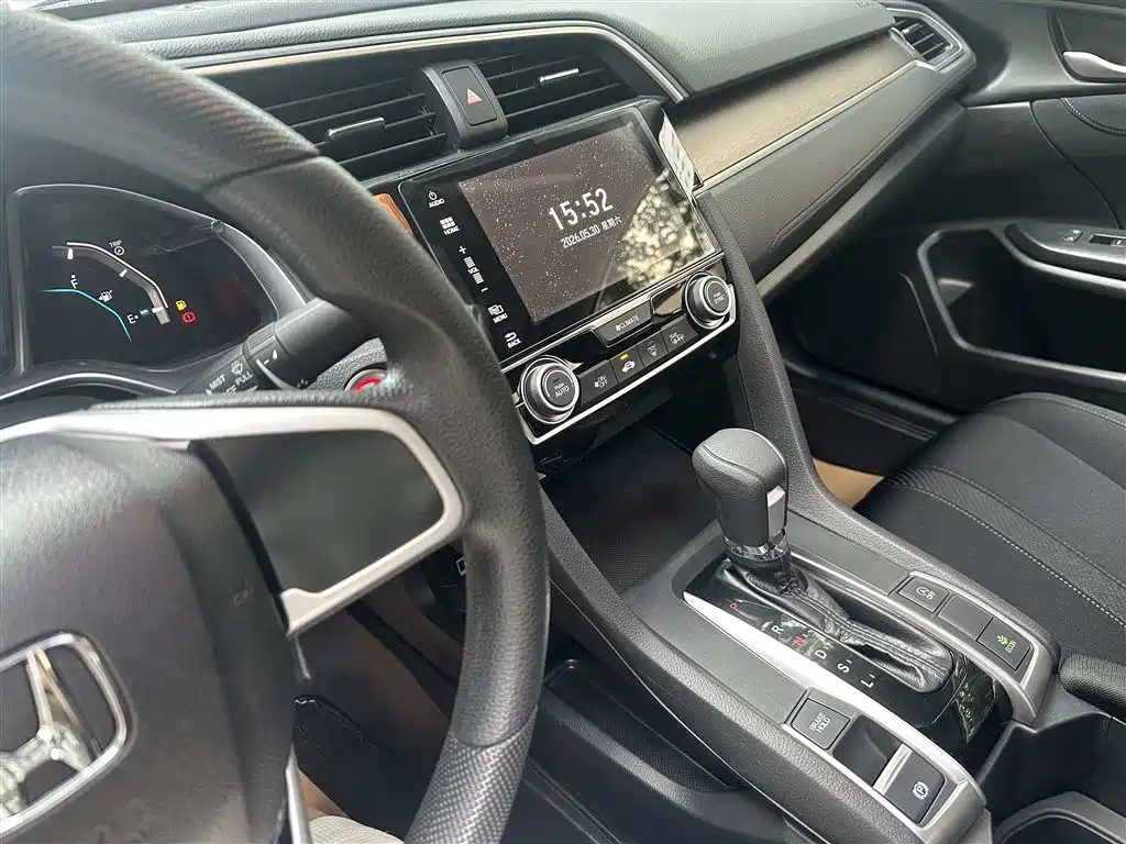 Honda Civic 2016 — фото 13