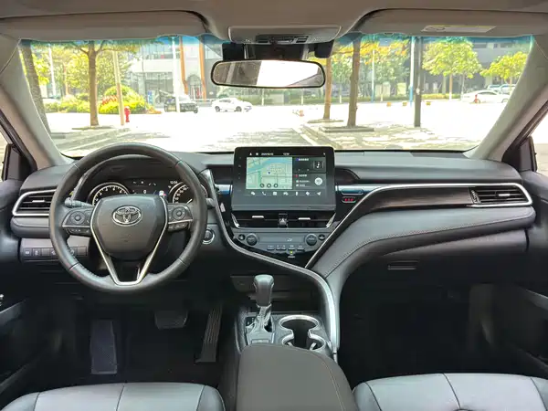 Toyota Camry 2023