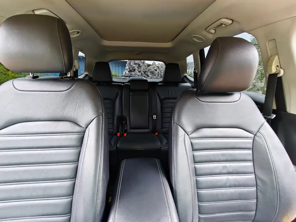 Ford Edge 2015 — фото 22