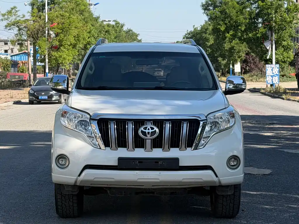Toyota Prado 2016 — фото 2