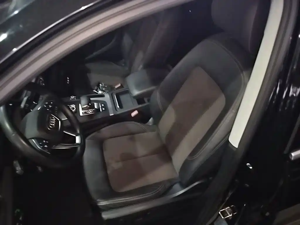 Audi Q5L 2019 — фото 15