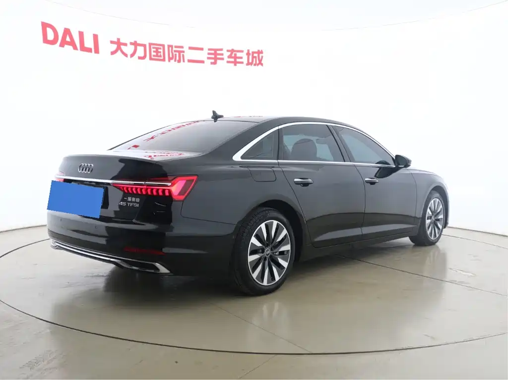 Audi A6L 2023 — фото 15