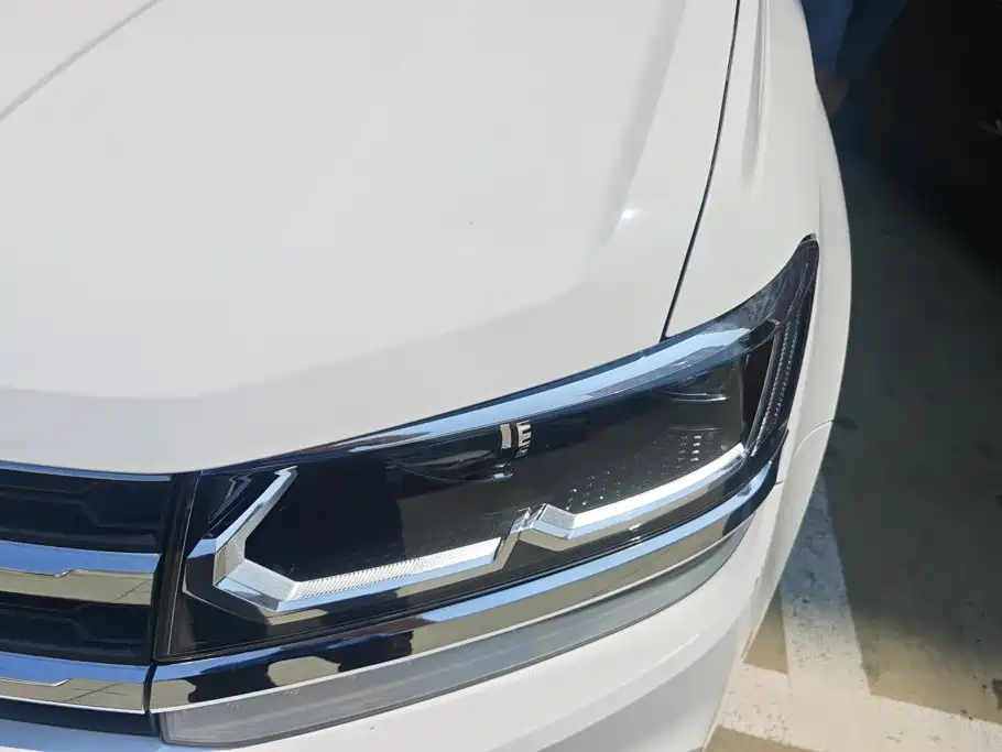 Volkswagen Tharu 2021