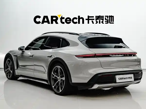 Porsche Taycan 2023