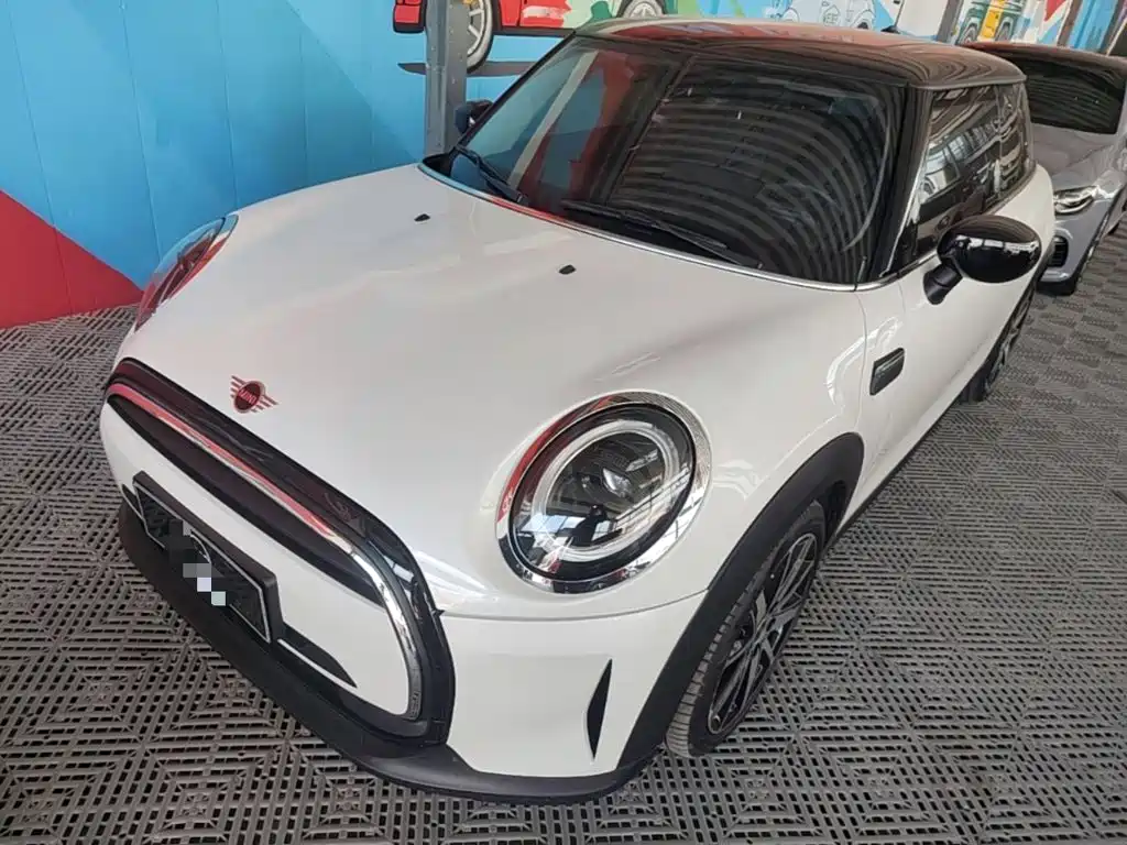 MINI MINI 2023