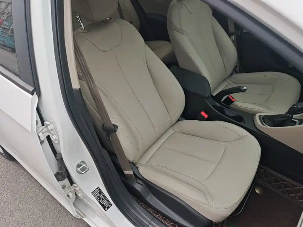 Buick Excelle 2020 — фото 20