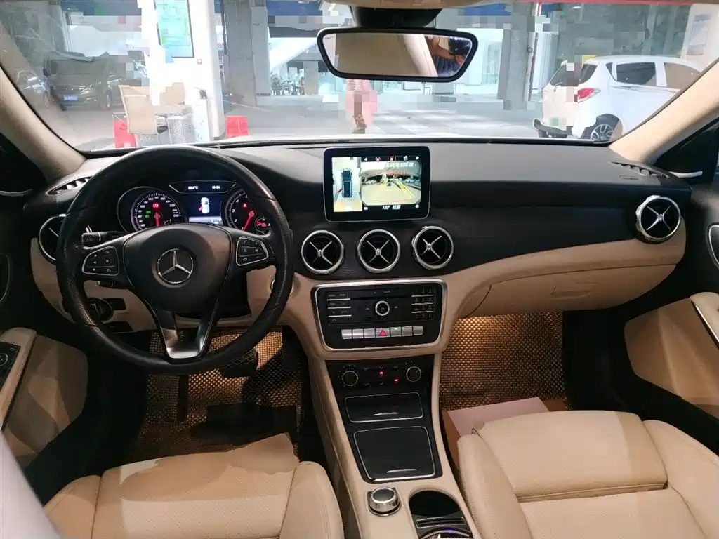 Mercedes-Benz GLA 2018 — фото 10