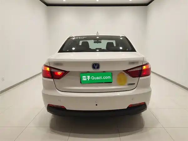Changan Yuexiang V7 2015