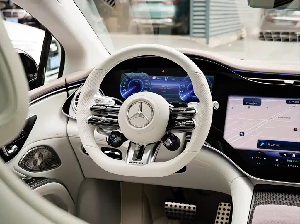 Mercedes-Benz EQS AMG 2025 — фото 20