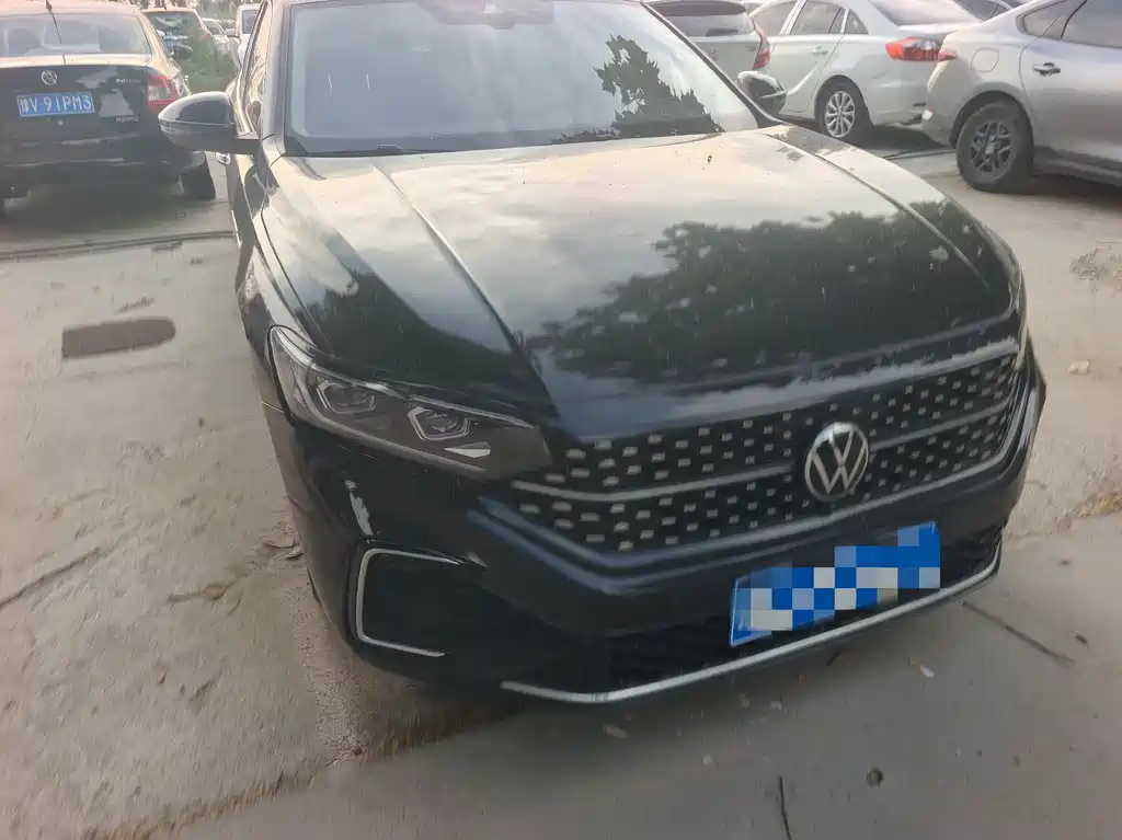 Volkswagen Passat 2023