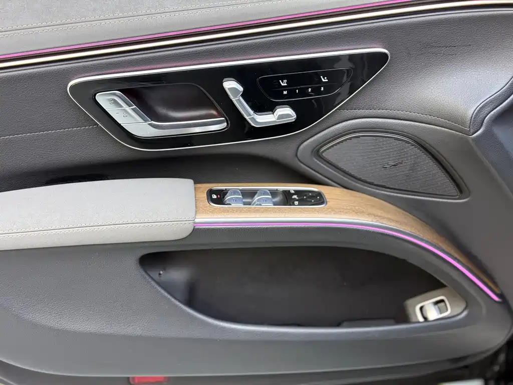 Mercedes-Benz EQS 2024 — фото 25