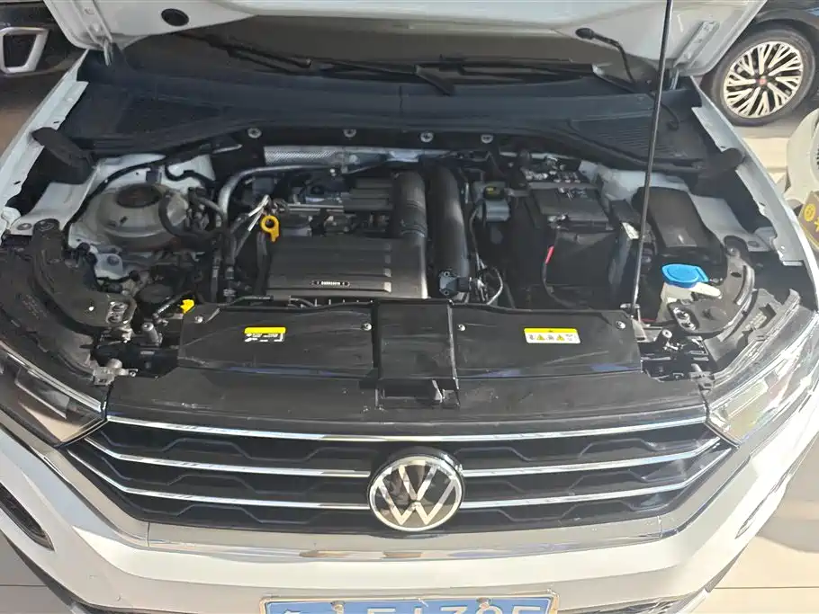 Volkswagen T-Roc 2021 — фото 10