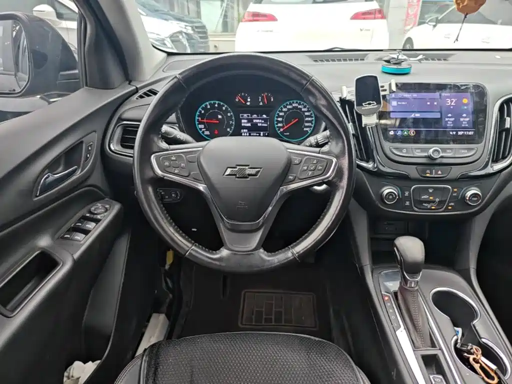 Chevrolet Equinox 2021 — фото 11