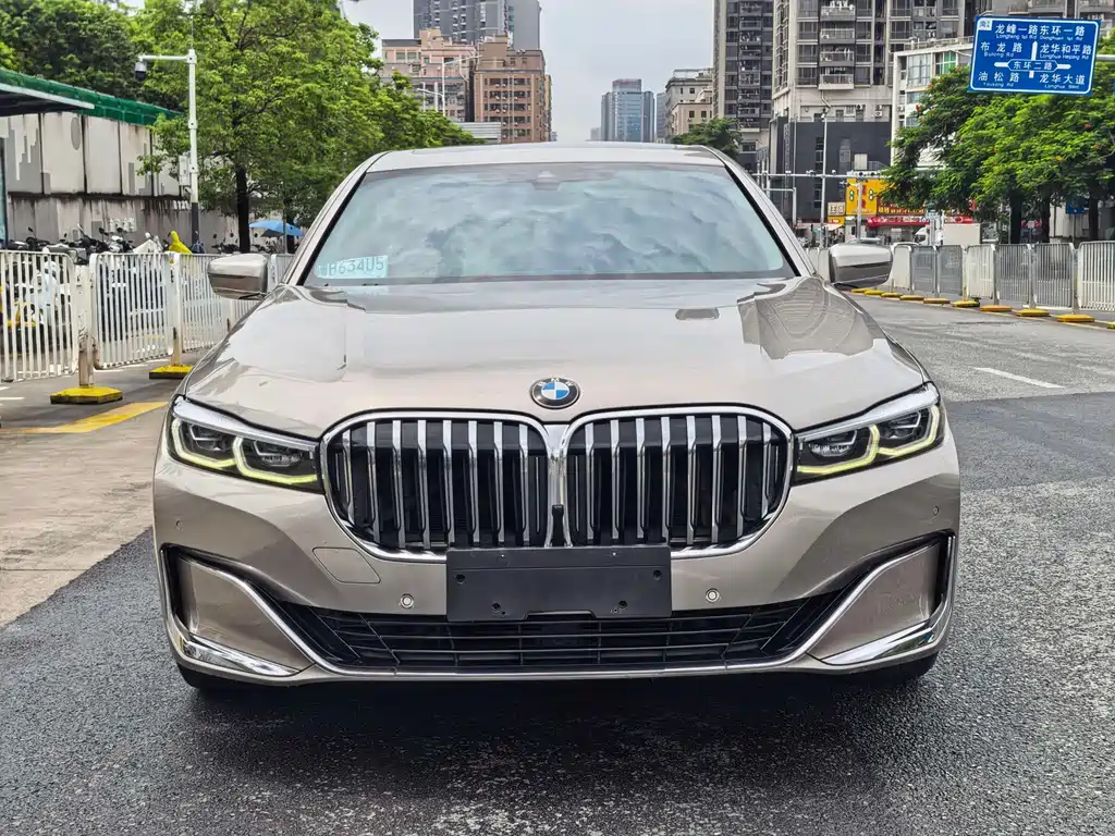 BMW 7 Series 2021 — фото 2