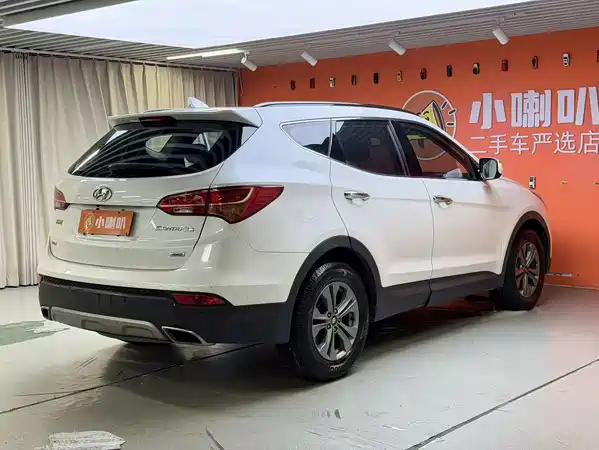Hyundai Santa Fe 2016