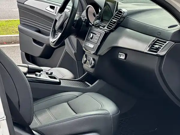 Mercedes-Benz GLE Coupe 2015