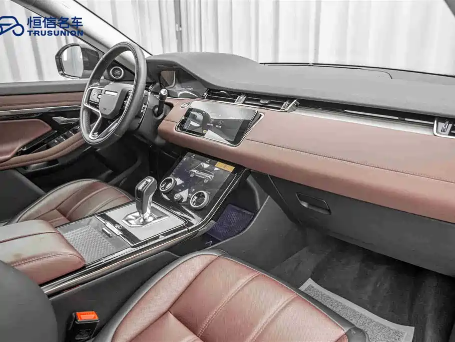 Land Rover Evoque 2023 — фото 14
