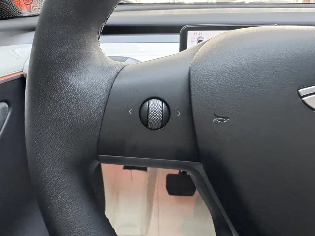 Tesla Model Y 2023 — фото 19