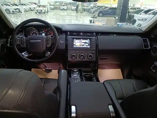 Land Rover Discovery 2017