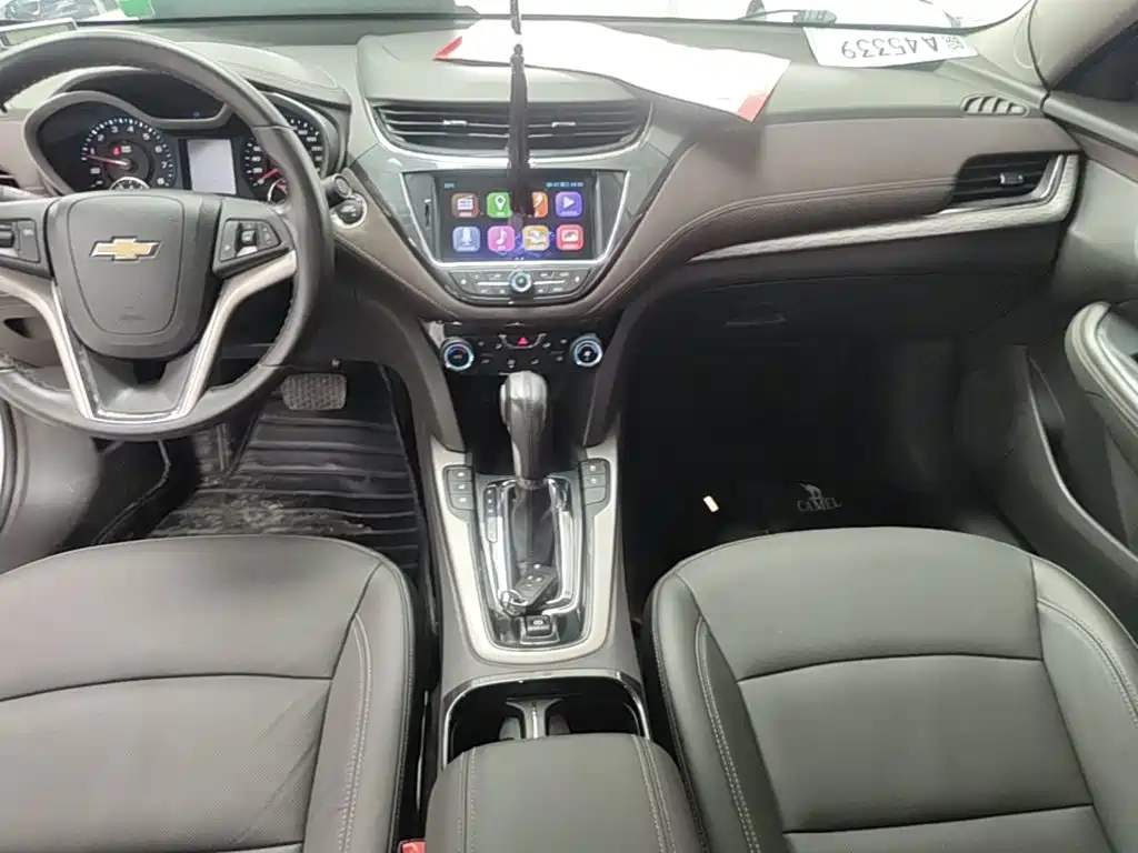 Chevrolet Malibu 2018 — фото 13