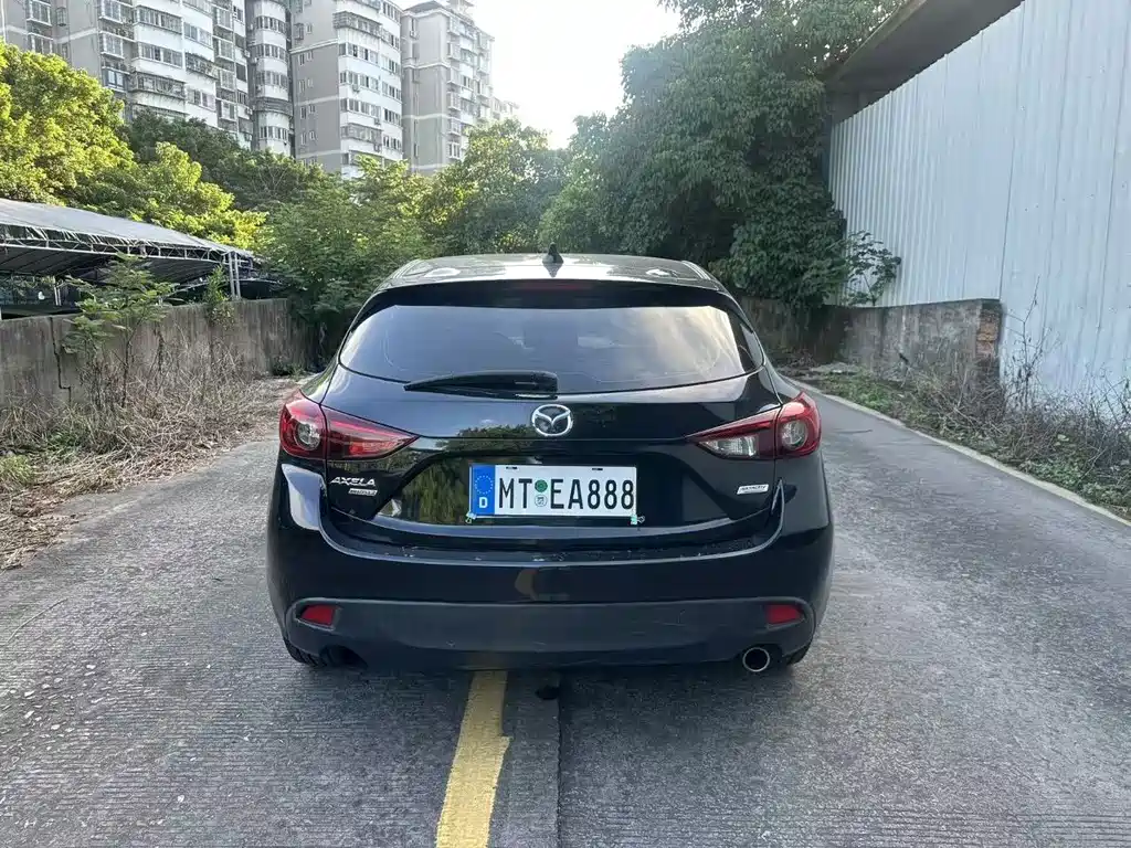Mazda 3 Angkesela 2014