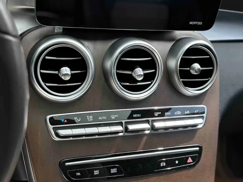 Mercedes-Benz GLC 2020 — фото 13